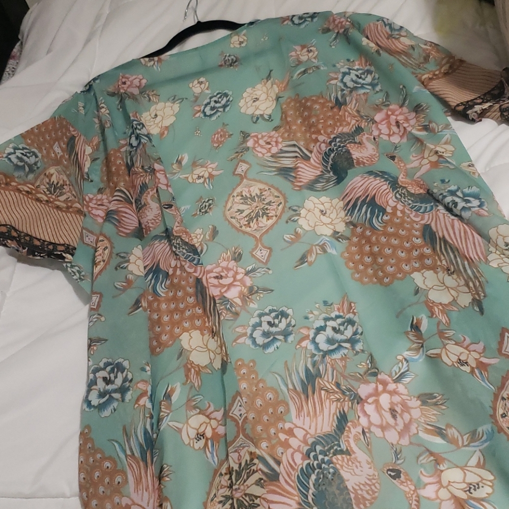 Hp 💖 New boutique Floral Kimono - Picture 6 of 13